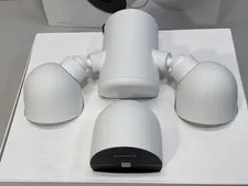Google Nest Cam with Floodlight - Outdoor/Wired - Smart Security Camera - Snow