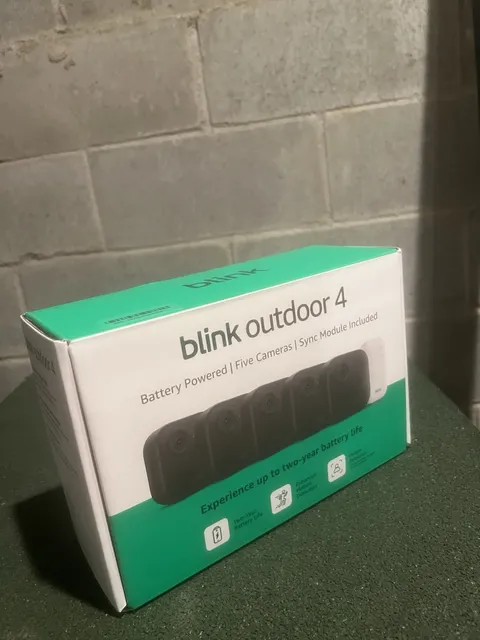 Blink Outdoor 4 Wireless Wi-Fi Outdoor 1080p Camera System 5-Cam + Sync Module