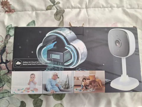 Amorom Smart & Secure WIFI Indoor Security Camera 