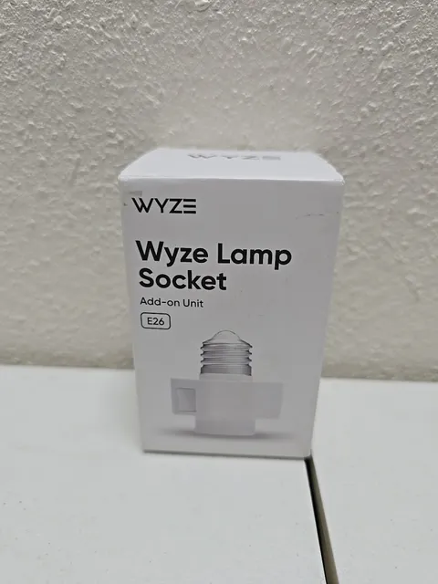 NEW in Box Wyze Smart Lamp Socket #WYZELS1 Power Adapter for Wyze Cam 