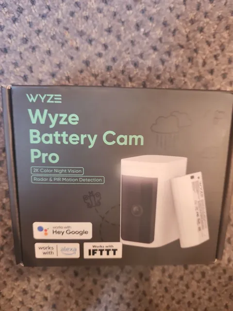 Wyze BATTERY Cam PRO 2k Security Outdoor / Indoor Camera Brand New - White