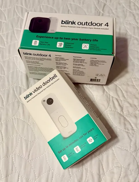 Blink Outdoor 4 Wireless Wi-Fi 1080p Motion/Person Detect 1 Cam + Sync Module
