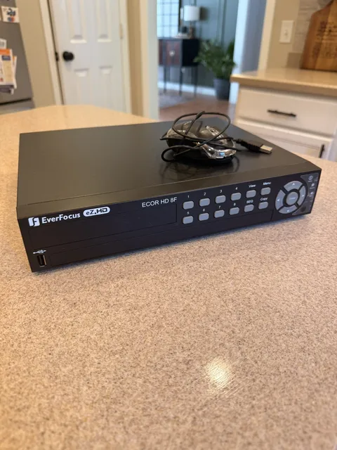 Everfocus ECORFHD8F/1T 8 Channel Analog HD Digital Video Recorder, 1TB