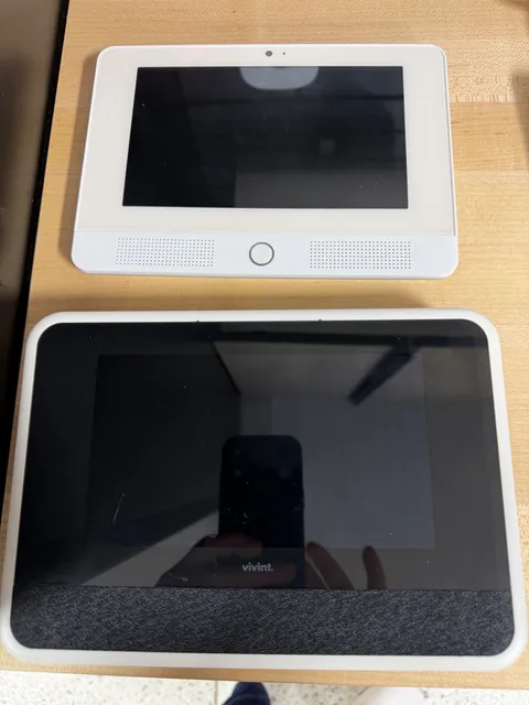 Vivint Bundle- 50+ Devices - 5 Cameras, Hub, Panels & Sensors $6K+ Retail