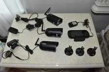 Uniden UDR444 Wireless Security Camera System 3 cameras, Monitor & more - works!