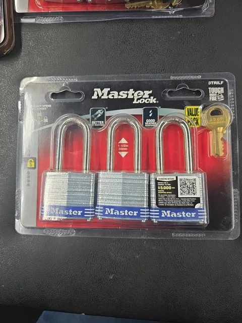 Master Lock Steel Pin Tumbler Padlocks 3TRILF 1.5", 3 Pack Keyed Alike NIP