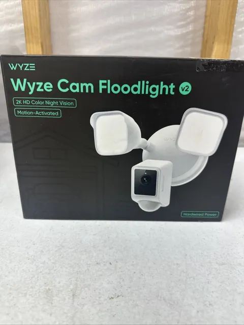 Wyze Cam Floodlight V2 Motion-Activated 2K HD Color Night Vision Camera