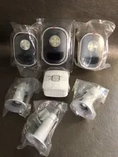 3 ARLO Light AL1101 - 3 Mounts - Bridge ABB1000 - No Batteries ***** NWOB