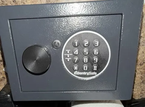 SentrySafe Electronic Digital Keypad Home Security Safe with Override Key Lock