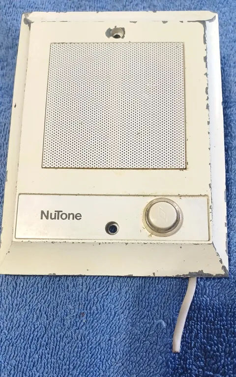 NuTone IS-69WH Intercom Door Speaker w/ Bell Button /Used /Free Shipping