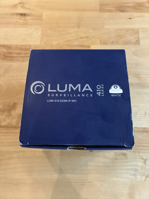 Camera Luma Surveillance 410 Series - LUM-410-DOM-A-IP-WH POE