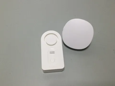 Govee Water Leak Detector (H5054) 1-Pack with WiFi Gateway (H5040)