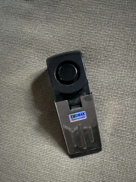 Emdmak Door Stop Alarm 5"L x1.75"W x1.5"H