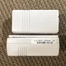 Wireless Door/Window Contact Sensor White MPN A 050-2611       Lot of 2