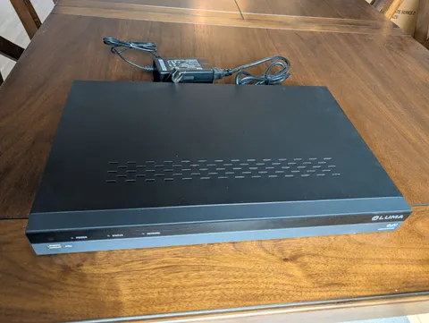Luma Surveillance 310 Series 4-Channel NVR LUM-310-NVR-4CH