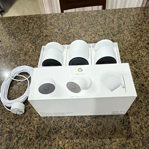 Google Nest Cam 3-Pack Battery Wireless Wi-Fi Indoor/Outdoor 1080p White