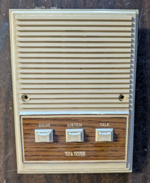 VINTAGE Tektone 4-Wire Apartment Intercom Station