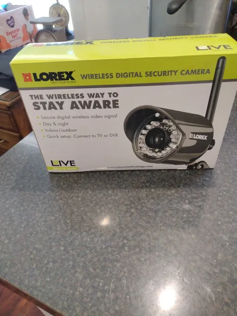 *NEW* Lorex LW2110 Wireless Outdoor/Indoor Surveillance Security Camera