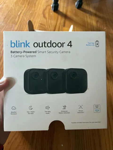 Blink Outdoor 4 Battery Wireless Wi‑Fi 3-Cam System Alexa 1080p 2-Way Audio