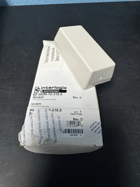 Interlogix 60-362N-10-319.5 Wireless Door Sensor Indoor White 319.5MHz (used)