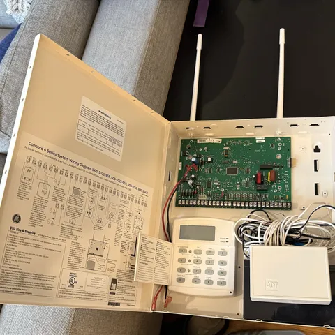 GE Concord 4 Security System W/keypad And Bell
