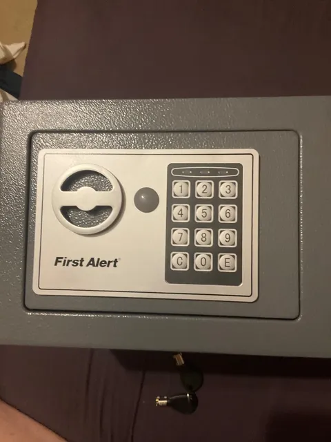 First Alert Safe With 2 Keys and Combination Locking