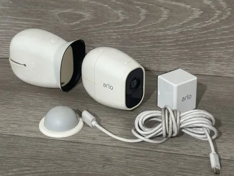 Netgear Arlo Pro2 VMC4030P Wireless Camera, Battery, Magnetic Wall Mount & Cable