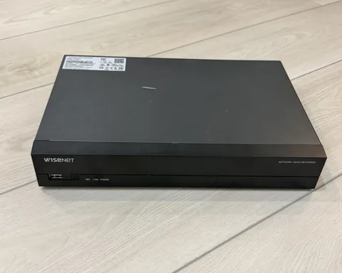 Hanwha Wisenet XRN-420S Network Video Recorder 4 Channel 4K POE NVR 2TB ONLY