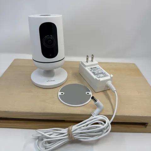 Vivint Indoor Ping Camera V-CAM1 - Tested Working
