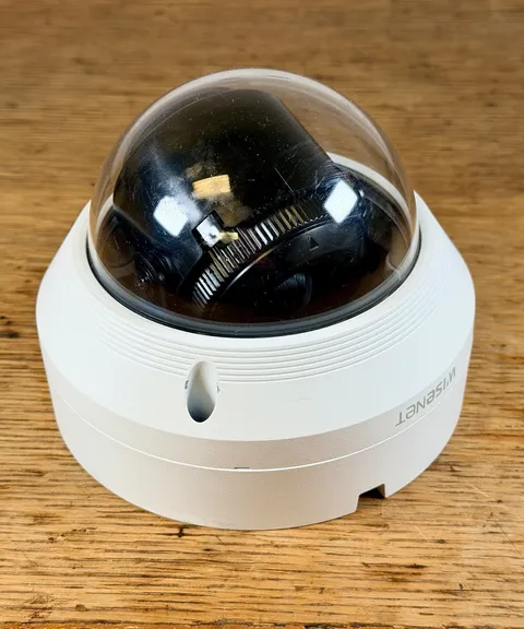 Hanwha Wisenet QNV-8080R 5MP PoE IR Dome Security Camera 3.2-10mm Used