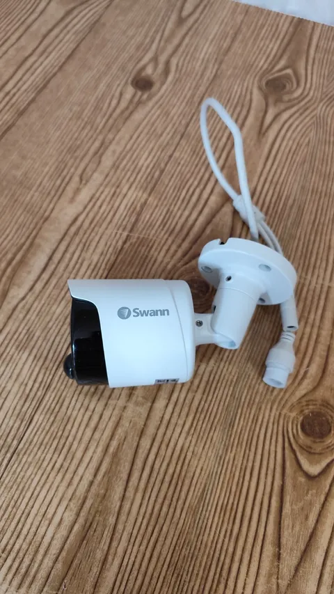 UNTESTED Swann NHD-865MSB CCTV Wired PIR Bullet Camera 5MP HD Motion 