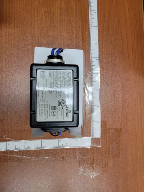 New Leviton OSP20-RD0 Black Occupancy Sensor Power Pack 120-277V