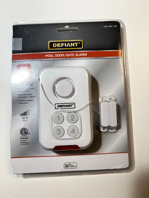Defiant Pool Door/Gate Alarm Wireless Keypad 100 dB Door Sensor White