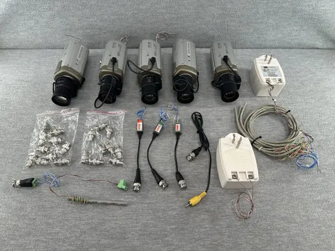 CNB BBM-24F - (LOT OF 5) MONALISA BOX 600TVL True Day & Night Color Video Camera