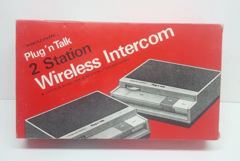 REALISTIC VINTAGE WIRELESS INTERCOM PLUG N TALK 2 STATION CAT NO 43-209 OPEN BOX