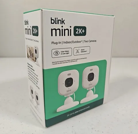 NEW 2 PACK Blink Mini 2k+ Cameras Indoor/Outdoor Plug-in 2K Video WHITE