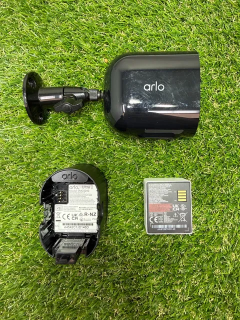 Arlo Ultra 2 VMC5040 Spotlight Security Camera with Cord - 7