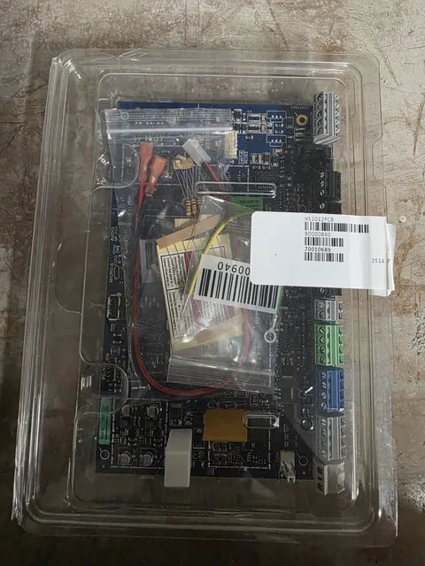 DSC Alarm Controller Board P/N HS3032PCB Used