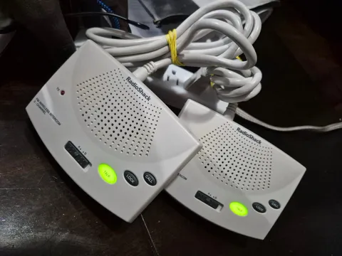  Radio Shack FM 3 Channel Wireless Intercom System Advance 