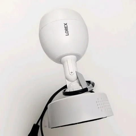 Lorex C883DA Indoor/Outdoor Deterrence Security Camera