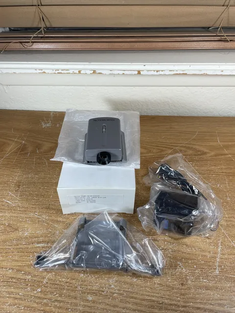 NOTEWORTHY COLOR VIDEO SECURITY CAMERA (CCX-Z22TA),AC 120 VOLTS