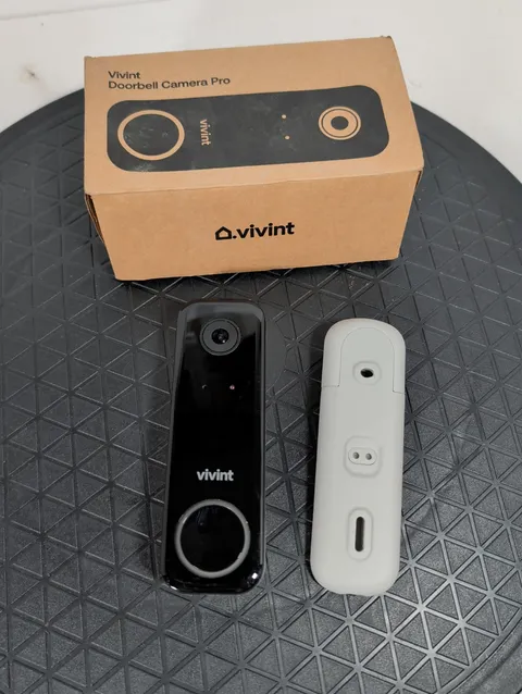 Vivint Doorbell Camera Pro Gen 2 VS-DBC350-SA