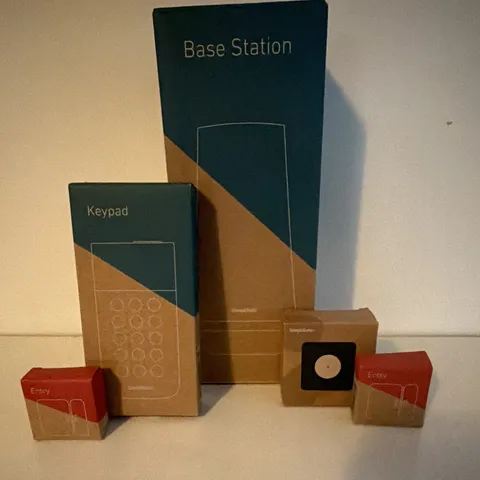 SimpliSafe Wireless Wi-Fi Indoor Alarm System Base Station Keypad Entry Sensor