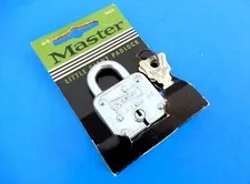 Vintage NOS Master 1-1/4" Little Giant Wrought Steel Padlock 44-D USA NEW!