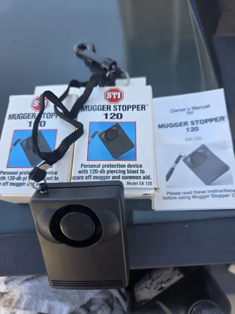 Mugger Stopper 2 Personal Security Alarm 120 db uses 9v battery not included