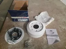 BOSCH Pendant Wall-Ceiling mount SMB Camera mount P/N NDA-U-PSMB Used