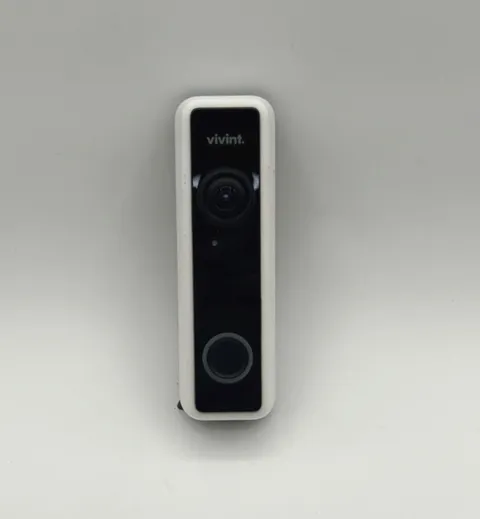 Vivint Doorbell Camera Pro HD VS-DBC300-WHT 1080p 180° Ultra Wide Lens