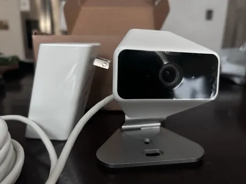 Xfinity SCHX4AEW 1080p Wi-Fi IP Security Camera Indoor/Outdoor White/Black