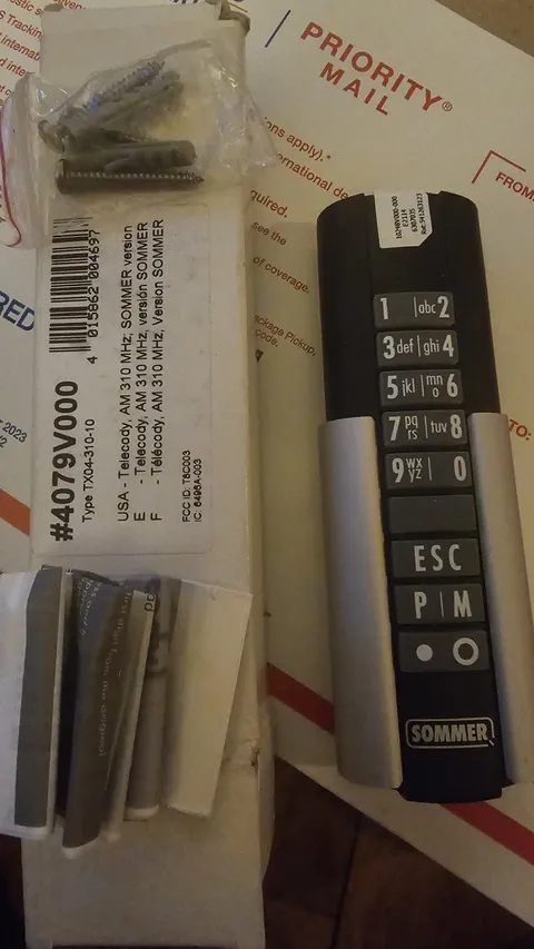 Direct Drive 550 (1042V001) Sommer 4079V000 Telecody Keypad 310 MHz