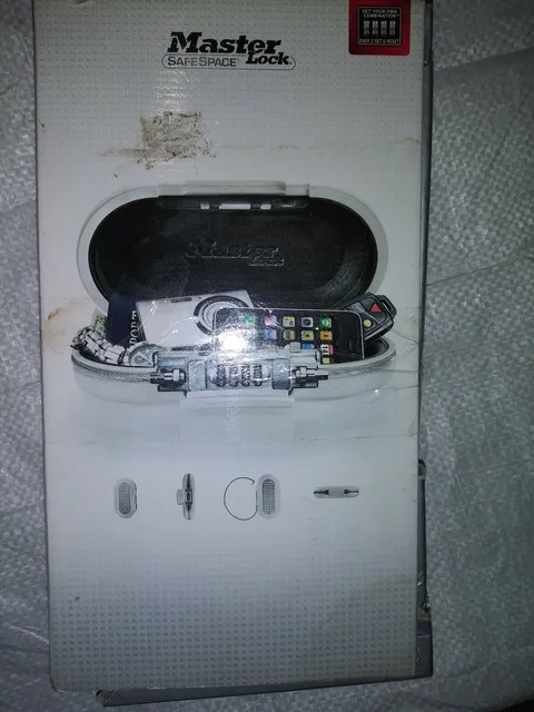 Master Lock Personal Safe, Set Your Own Combination Portable SafeSpace, 9-17/32"